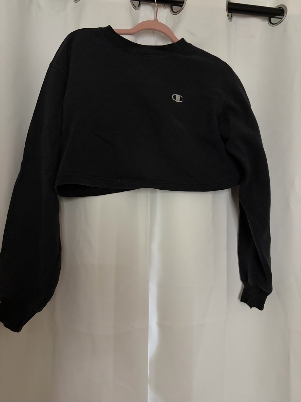 Champion Women's Black Cropped Crew Sweatshirt with Chest Logo